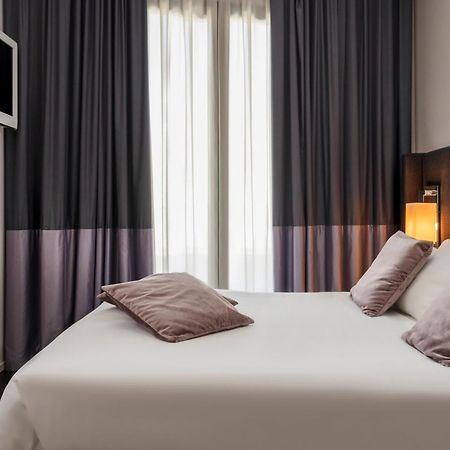 Hotel Ines Католика Екстериор снимка