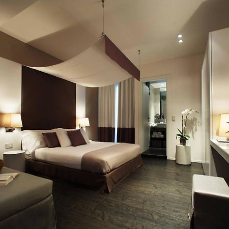 Hotel Ines Католика Екстериор снимка