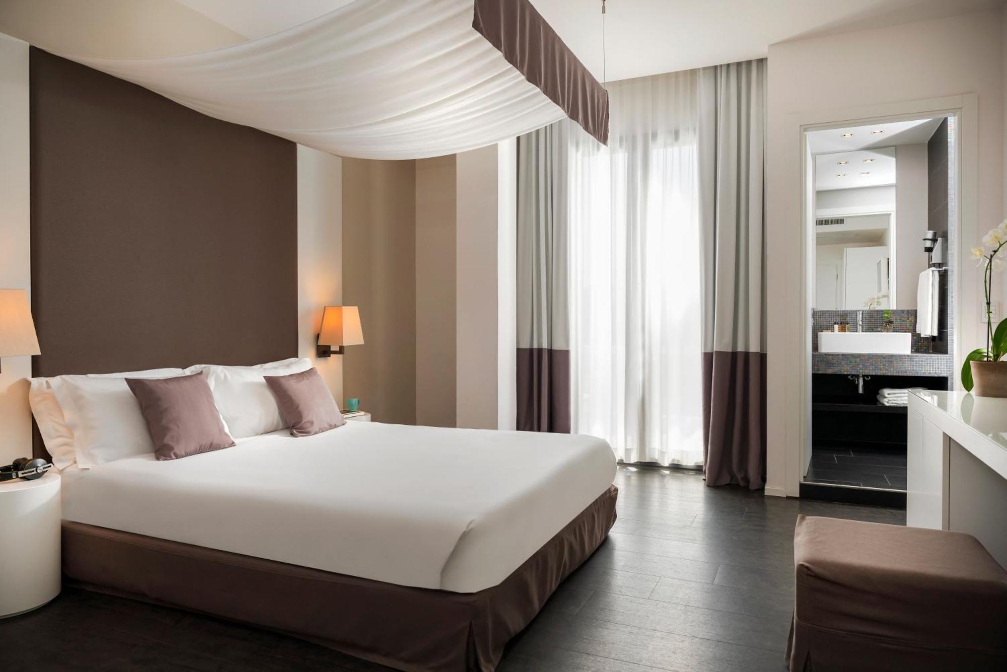 Hotel Ines Католика Екстериор снимка