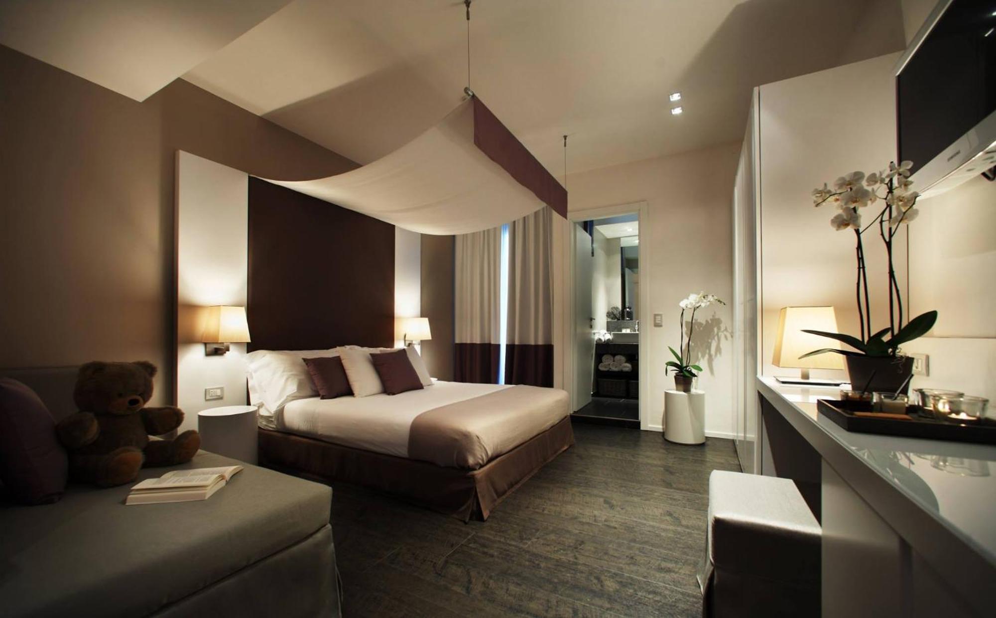 Hotel Ines Католика Екстериор снимка