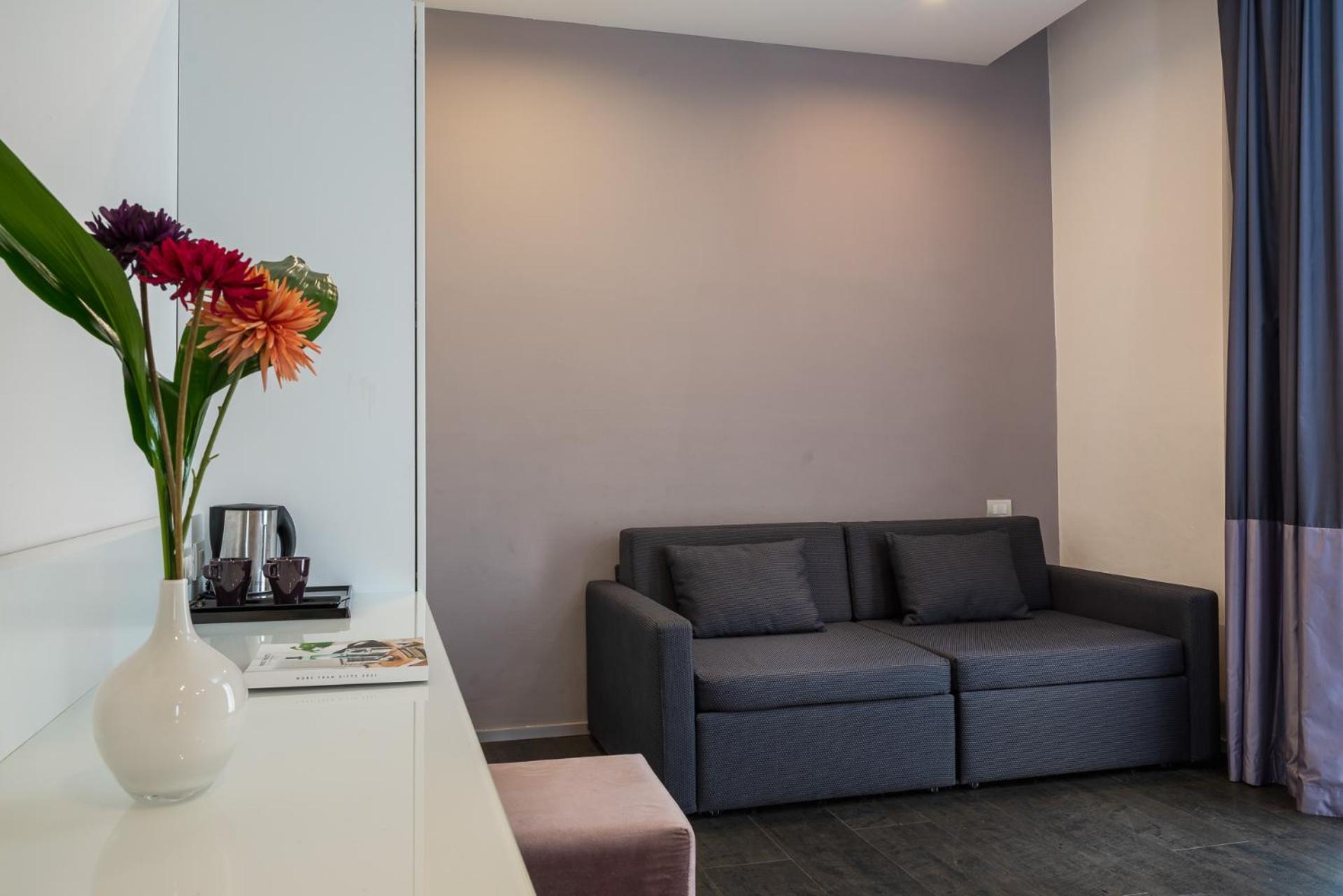 Hotel Ines Католика Екстериор снимка